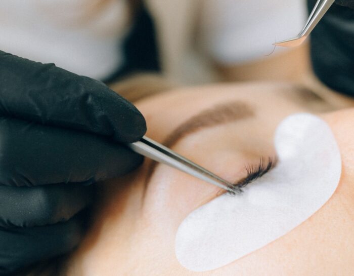 ARE EYELASH EXTENSIONS USEFUL?