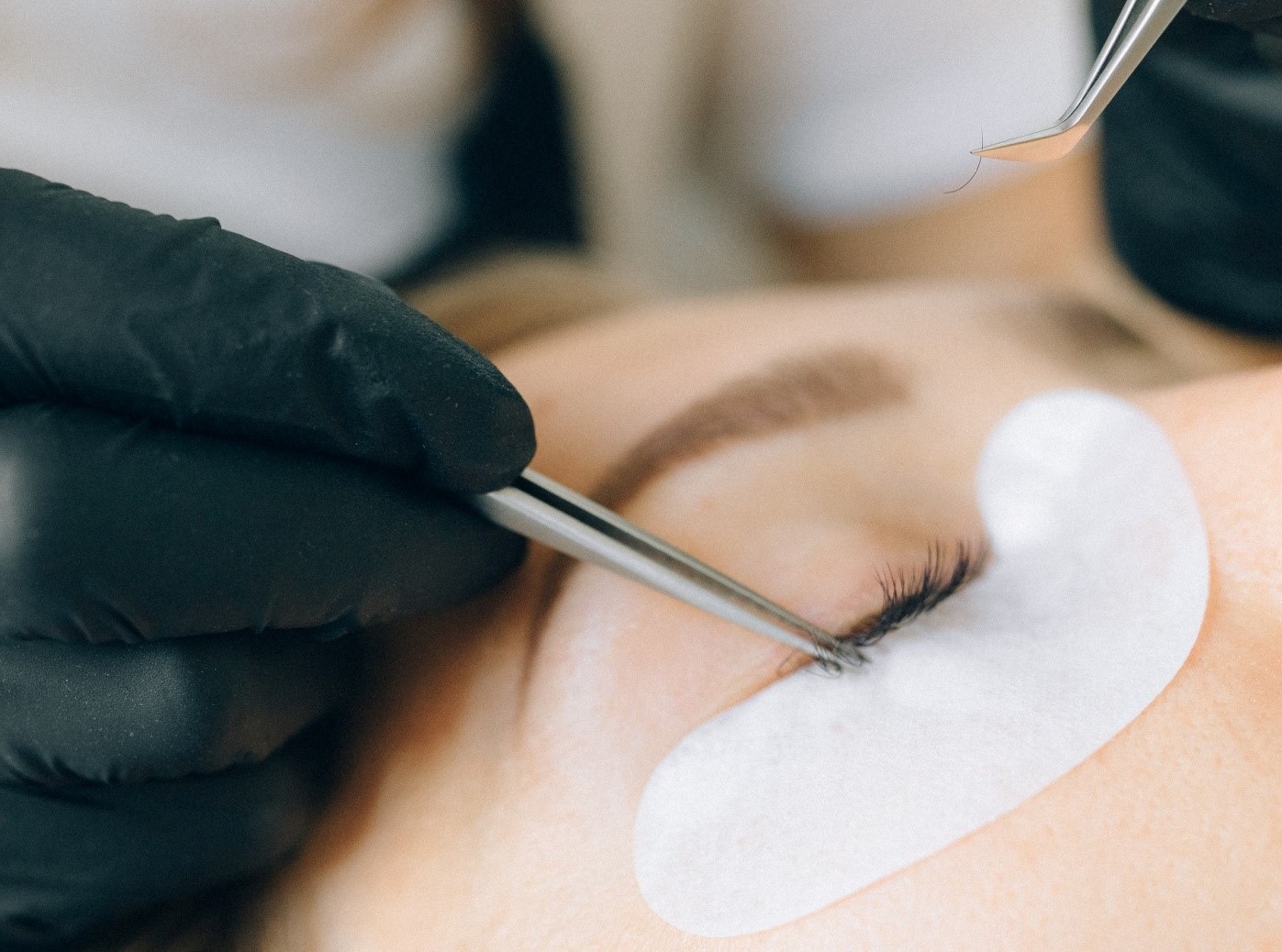 ARE EYELASH EXTENSIONS USEFUL?